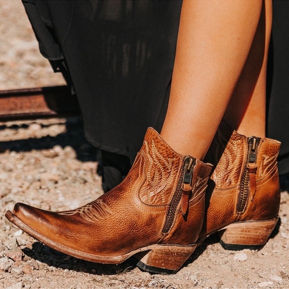 Freebird by Steven Shoes - Freebird Wolfie Leather Ankle Booties Western Size 9